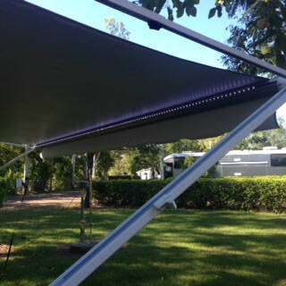 <span  class="uc_style_uc_tiles_grid_image_elementor_uc_items_attribute_title" style="color:#ffffff;">julz photo (29)</span>